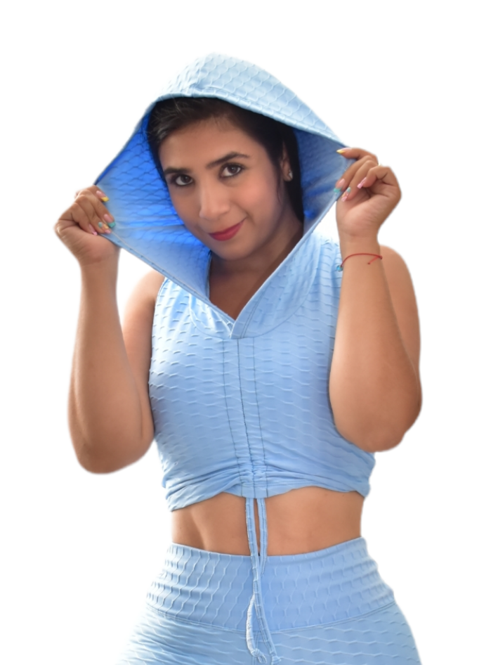 CROP TOP CAPUCHA TEXTURIZADA AZUL CIELO OVERSILVER®
