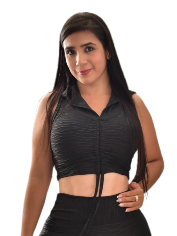 CROP TOP CAPUCHA TEXTURIZADA NEGRO OVERSILVER®