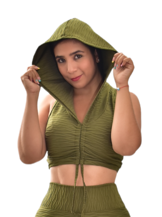 CROP TOP CAPUCHA TEXTURIZADA VERDE MILITAR OVERSILVER®