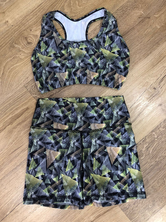 SHORT SET 2 PIEZAS PREMIUMTEX TRIANGULO TRIANGULO VERDE AMARILLO