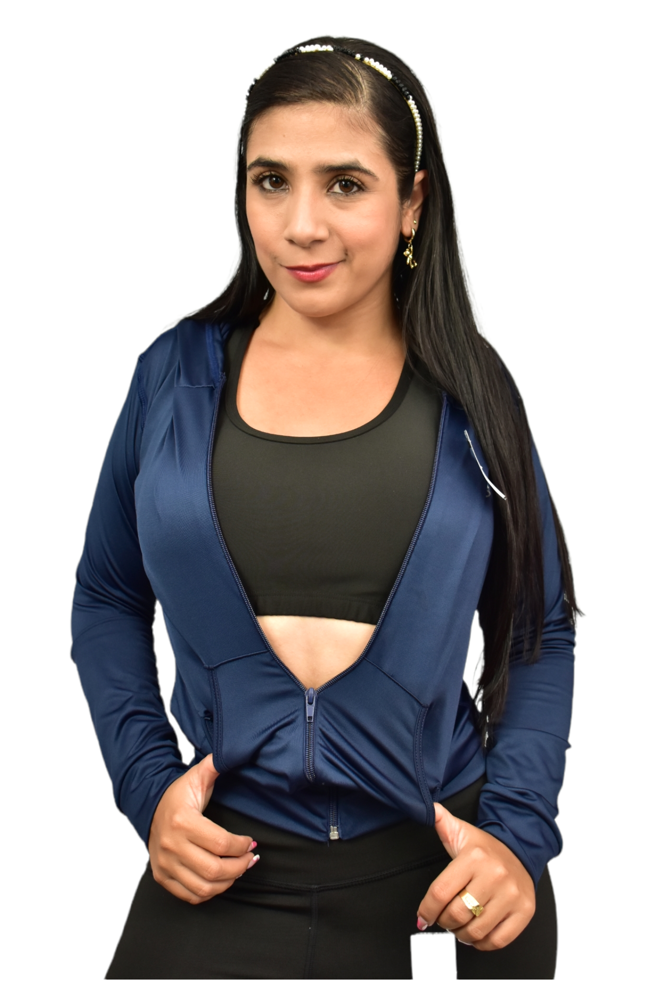 Ropa deportiva femenina on Instagram: “¡Nuevamente disponible! Chaqueta  elaborada en tela ultra liviana, cuello recogido con elás…